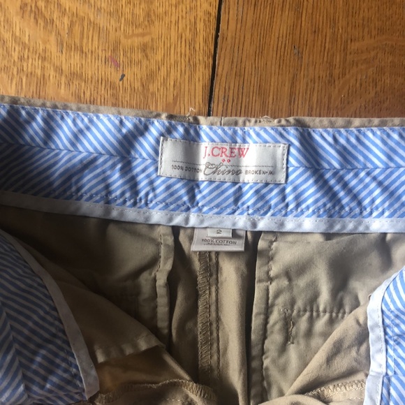 J Crew Chino shorts 3.5” khaki - Picture 2 of 3